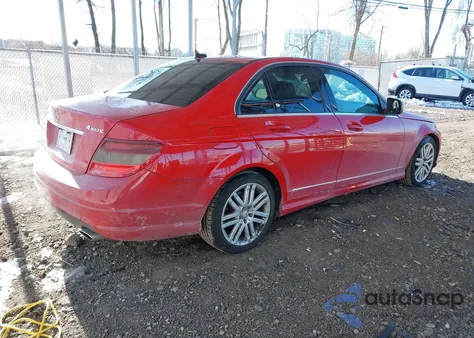 2009 Mercedes-Benz C 300 Luxury 4Matic/Sport 4Matic z USA, uszkodzony, nr VIN WDDGF81X89R063434